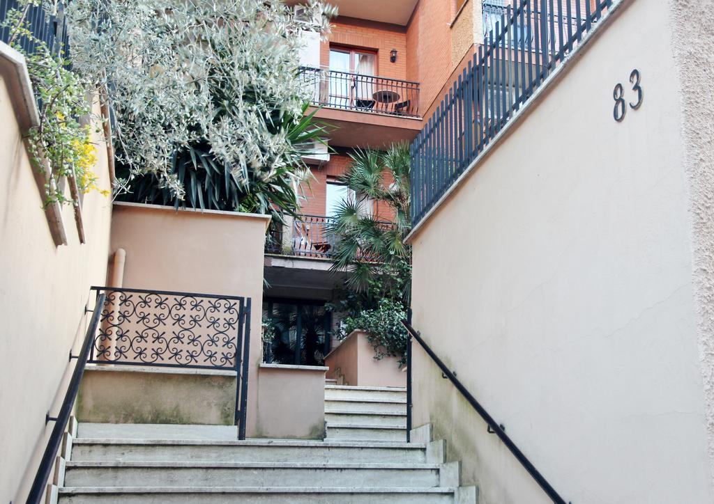 Fermata San Pietro - Appartamento Con Parcheggio Róma Kültér fotó